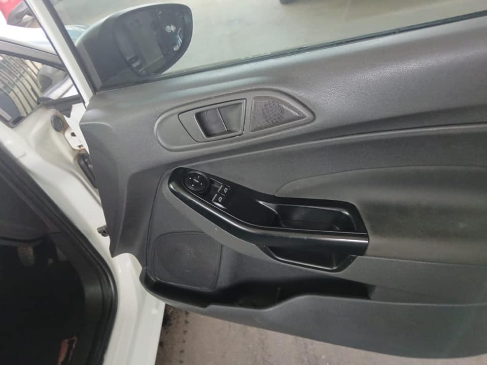 2015 FORD FIESTA 1.4 MANUAL