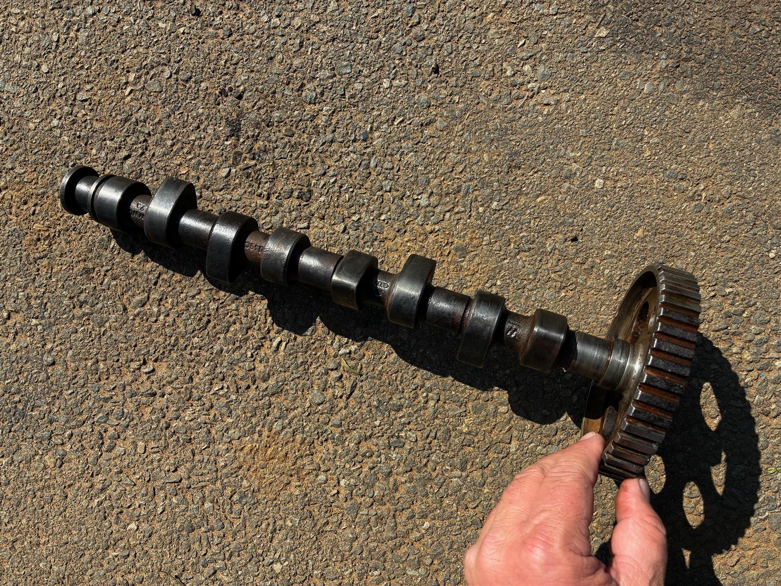 VW Camshaft with pulley & bolt & valve - Private Seller VW Camshaft with pulley & bolt & valve - Private Seller