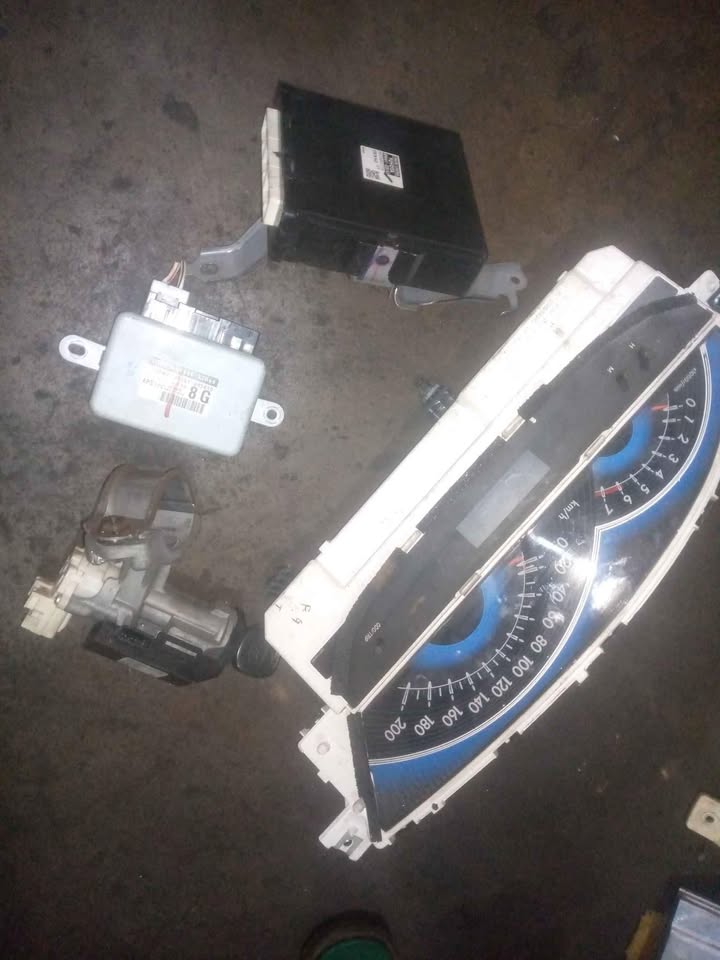 Toyota etios complete locksets - Private Seller Toyota etios complete locksets - Private Seller