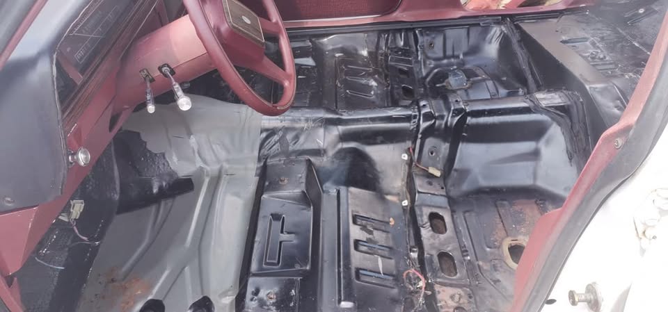 Ford crown victoria stripping for spares - Private Seller