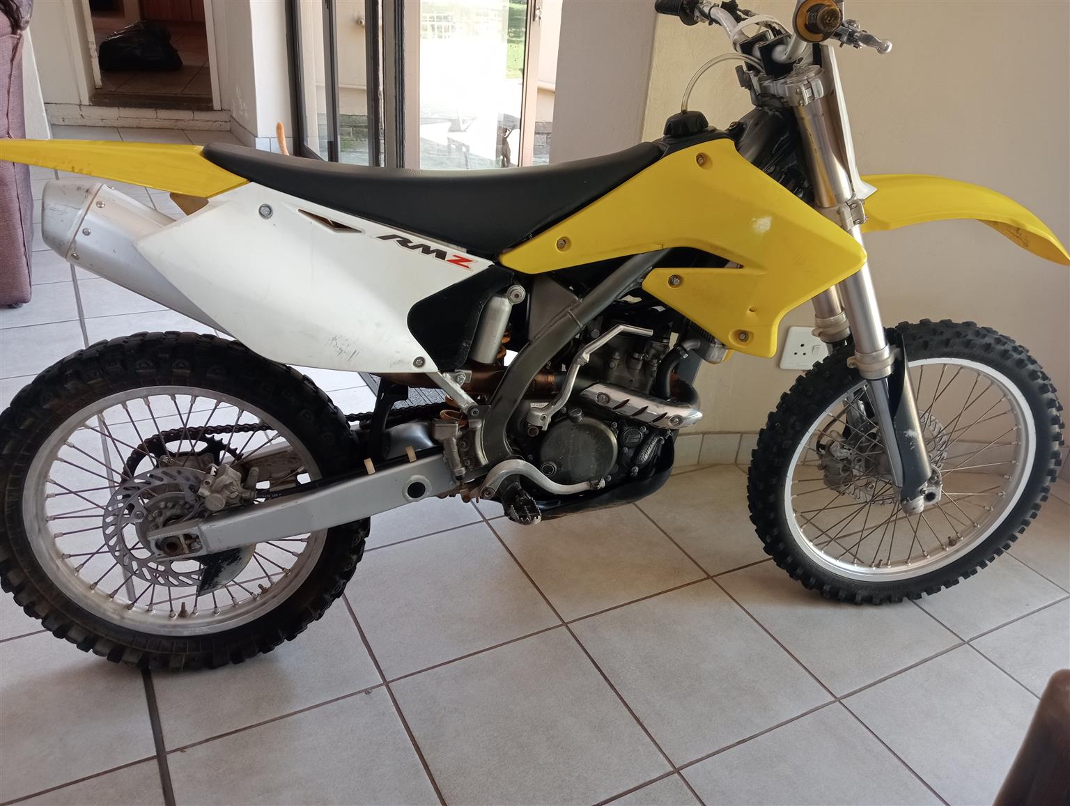 2005 rmz 250