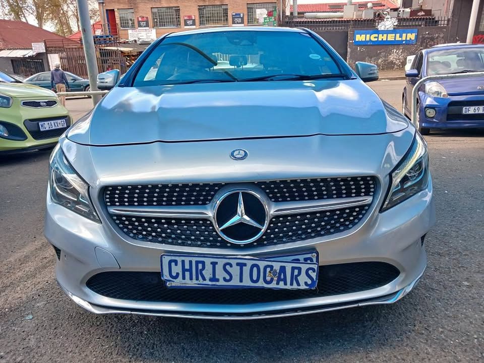 2017 model Mercedes Benz CLA AMG sedan automatic transmission 200d diesel mileage 154000km