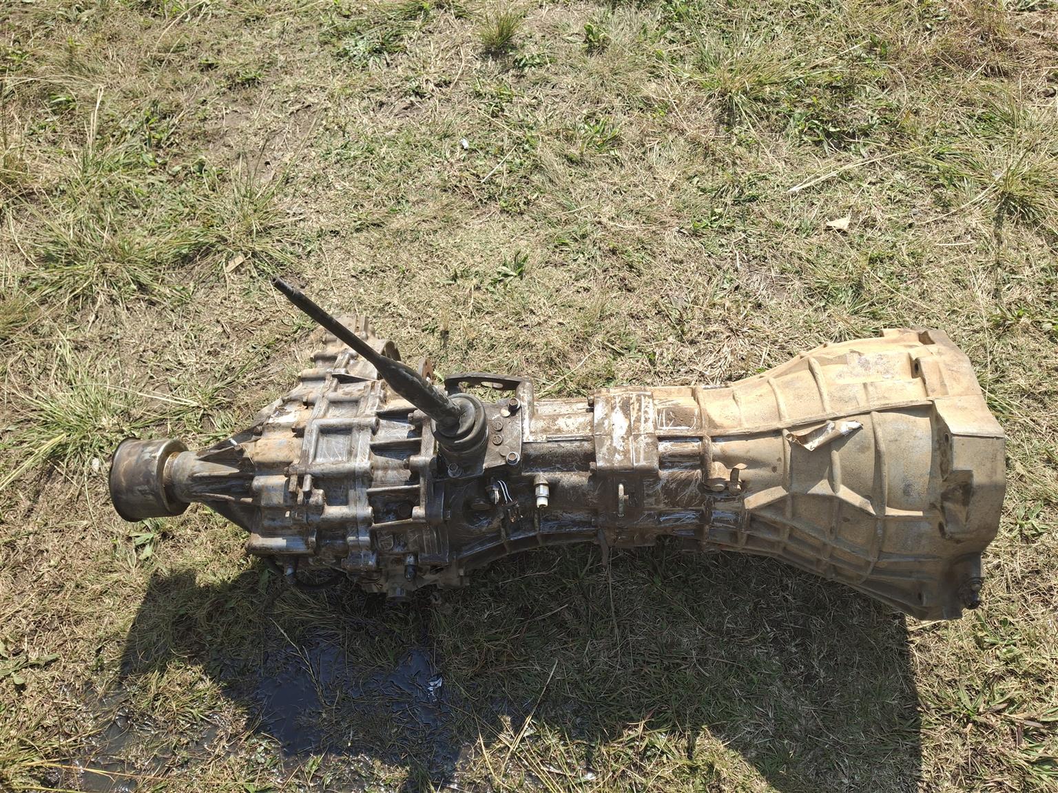 Nissan Np 300 4x4 gearbox - Private Seller Nissan Np 300 4x4 gearbox - Private Seller