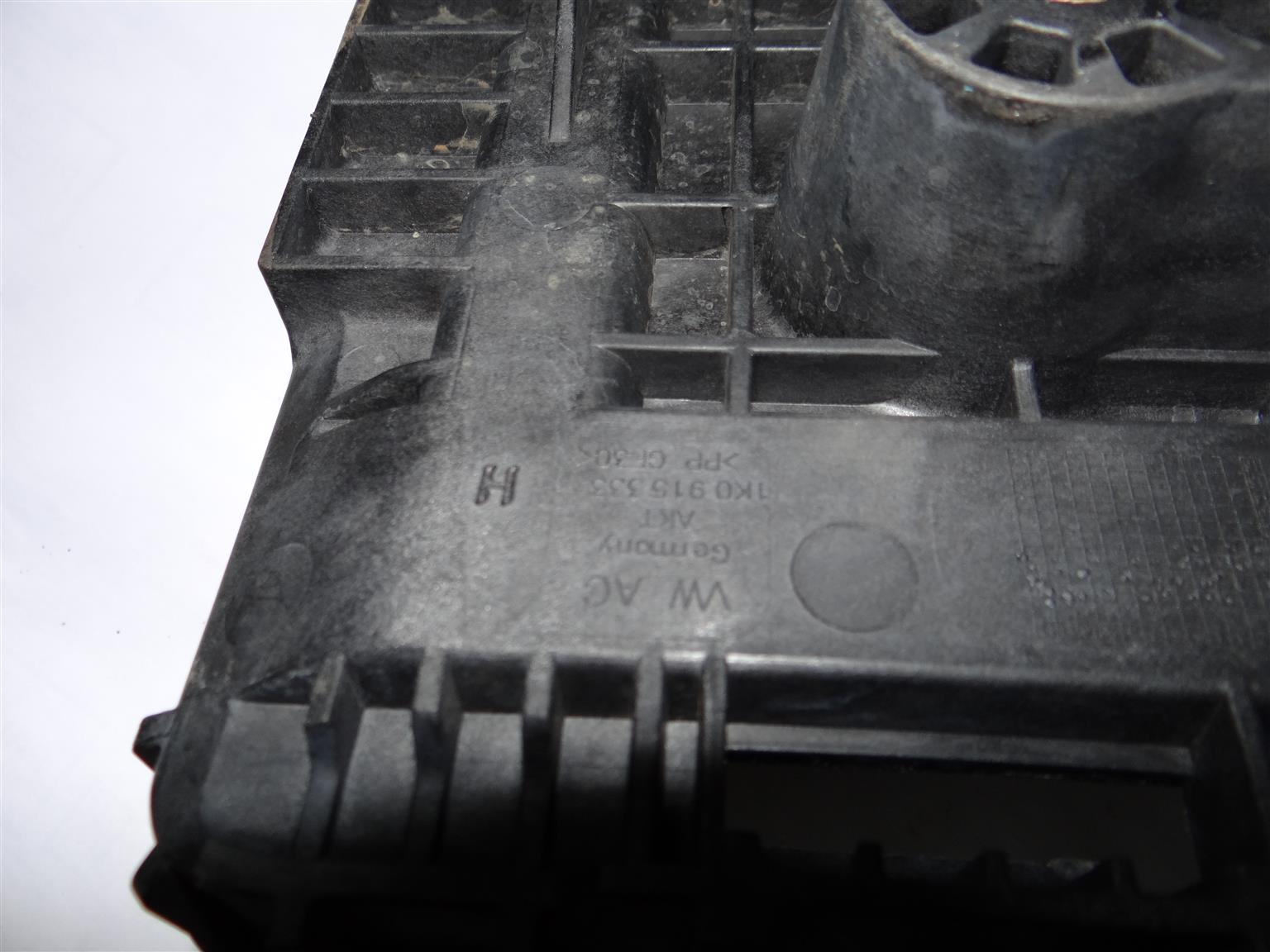 VW Scirocco battery holder