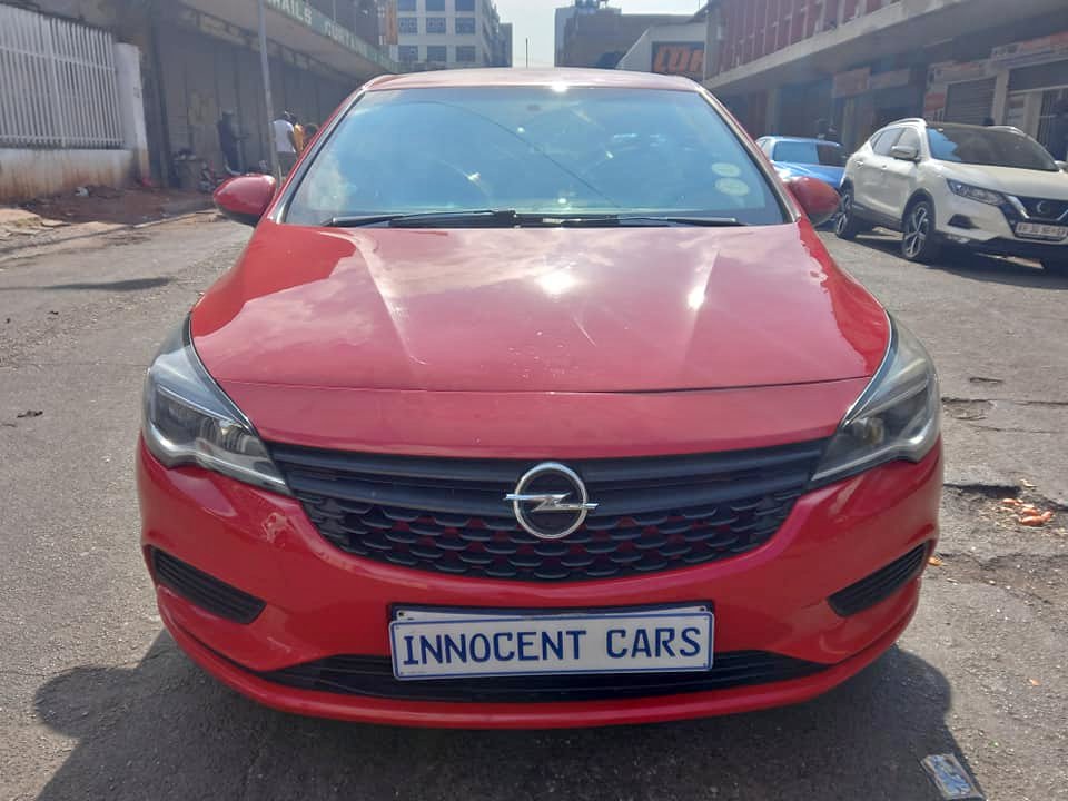 2019 OPEL ASTRA HATCHBACK 1.0T PETROL ENGINE, MANUAL, RED COLOR, MILEAGE 94000KM