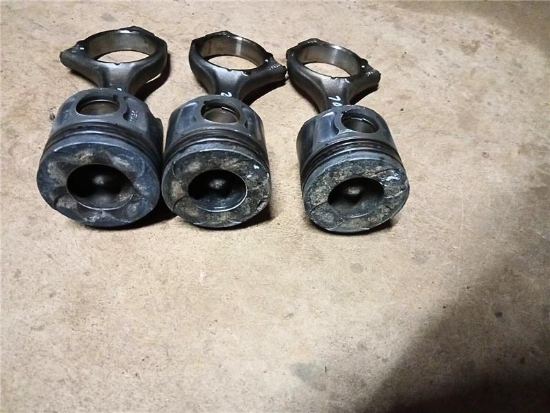 Jeep Grand Cherokee Wk2 3.0 Pistons On Sale Now - Private Seller Jeep Grand Cherokee Wk2 3.0 Pistons On Sale Now - Private Seller