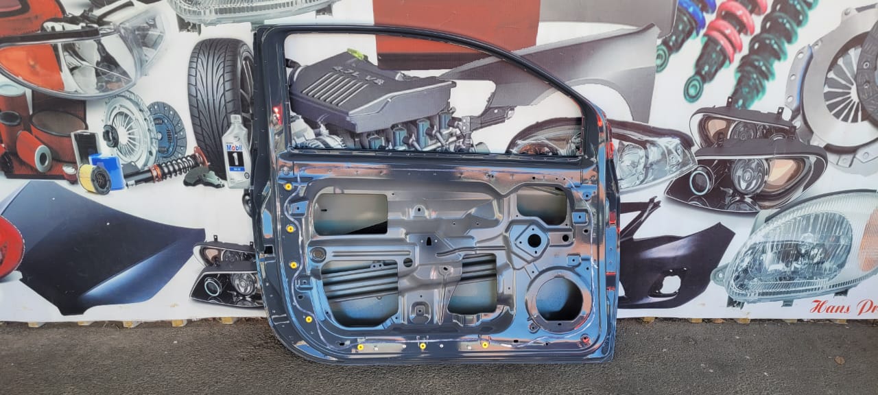 2025 FIAT 500 DOOR SHELL LEFT SIDE FOR SALE. IN PRISTINE CONDITION - Private Seller 2025 FIAT 500 DOOR SHELL LEFT SIDE FOR SALE. IN PRISTINE CONDITION - Private Seller