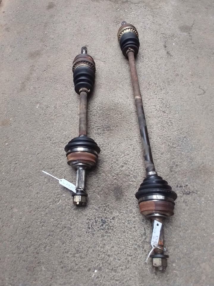 1999 Opel astra 1.6 drive shaft short n long - Private Seller