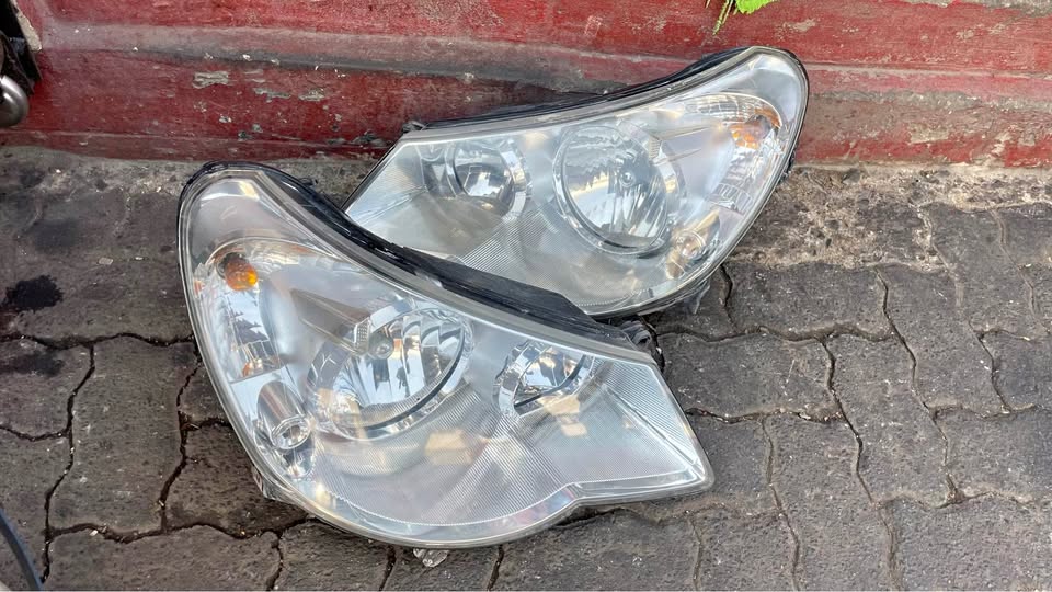 Chrysler Sebring headlights - Private Seller Chrysler Sebring headlights - Private Seller