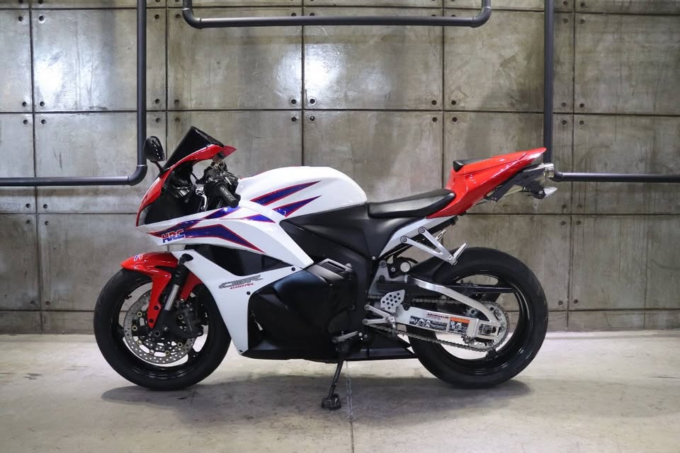 2011 Honda CBR600RR - Private Seller