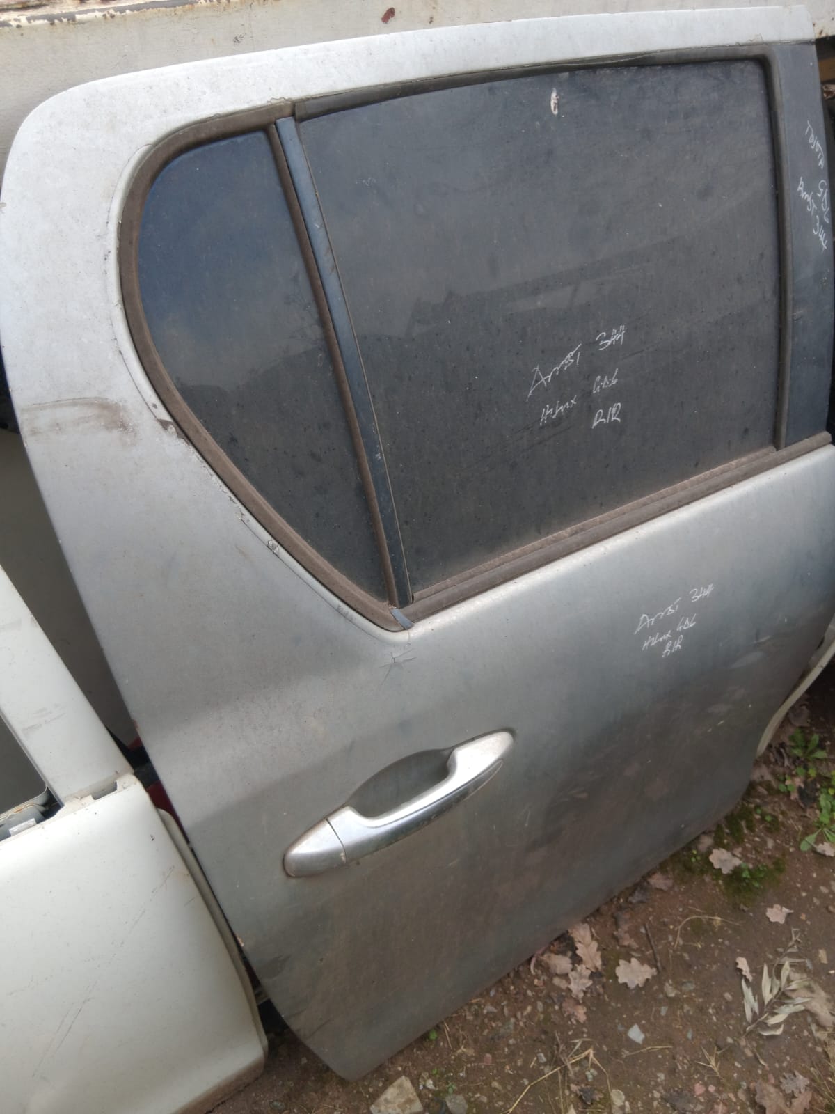 USED TOYOTA HILUX REAR DOOR FOR SALE - Private Seller