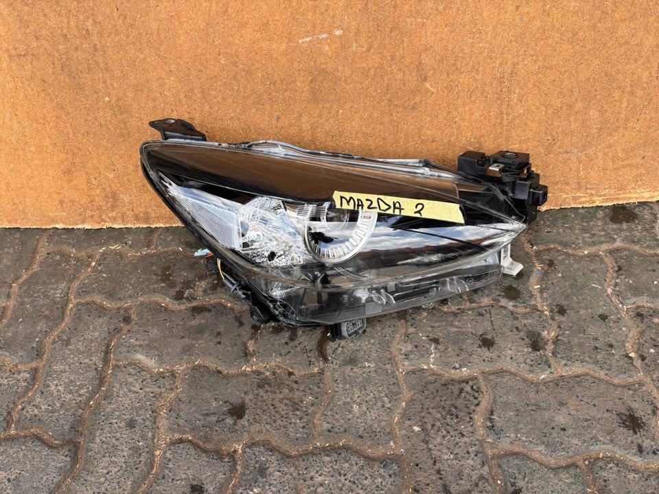 Mazda 2 Headlight - Private Seller Mazda 2 Headlight - Private Seller