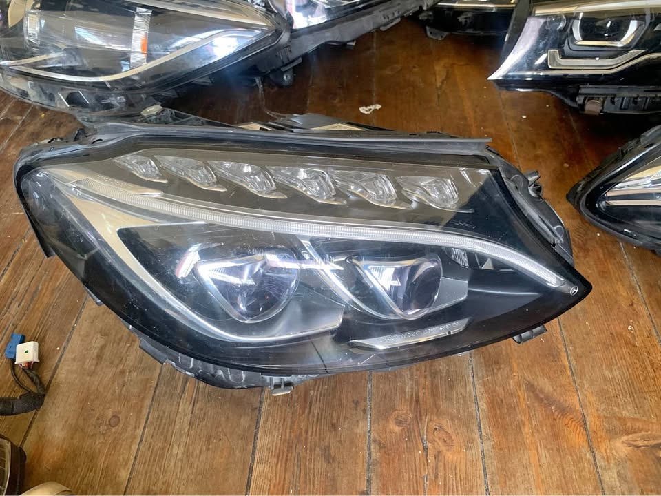 Mercedes Benz W205 headlight LHS
