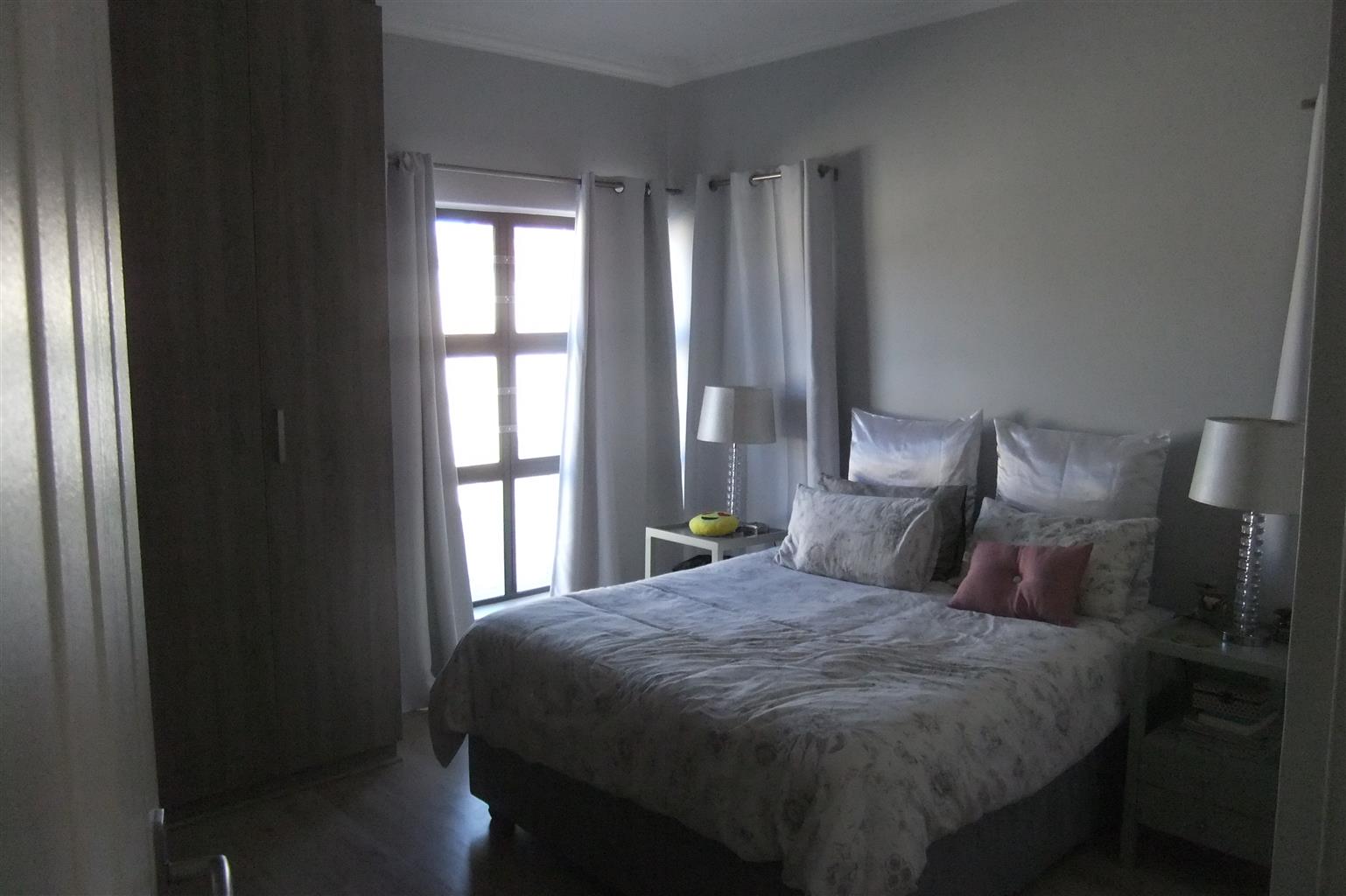 Sonkring, Brackenfell 3 Bedroom house To Let Junk Mail