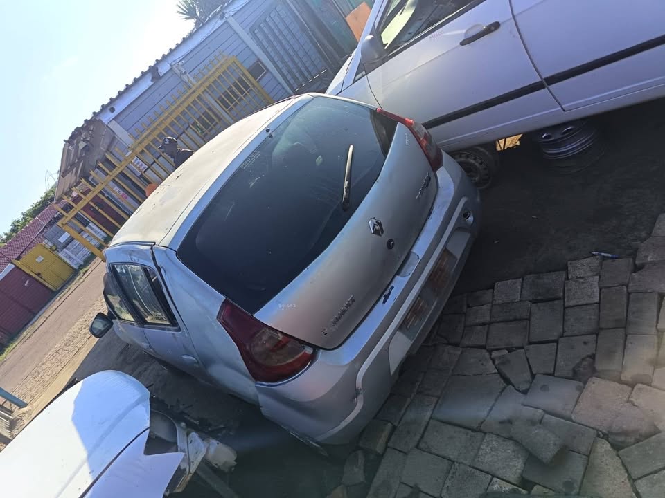 Renault Sandero stripping for spares C - Private Seller Renault Sandero stripping for spares C - Private Seller