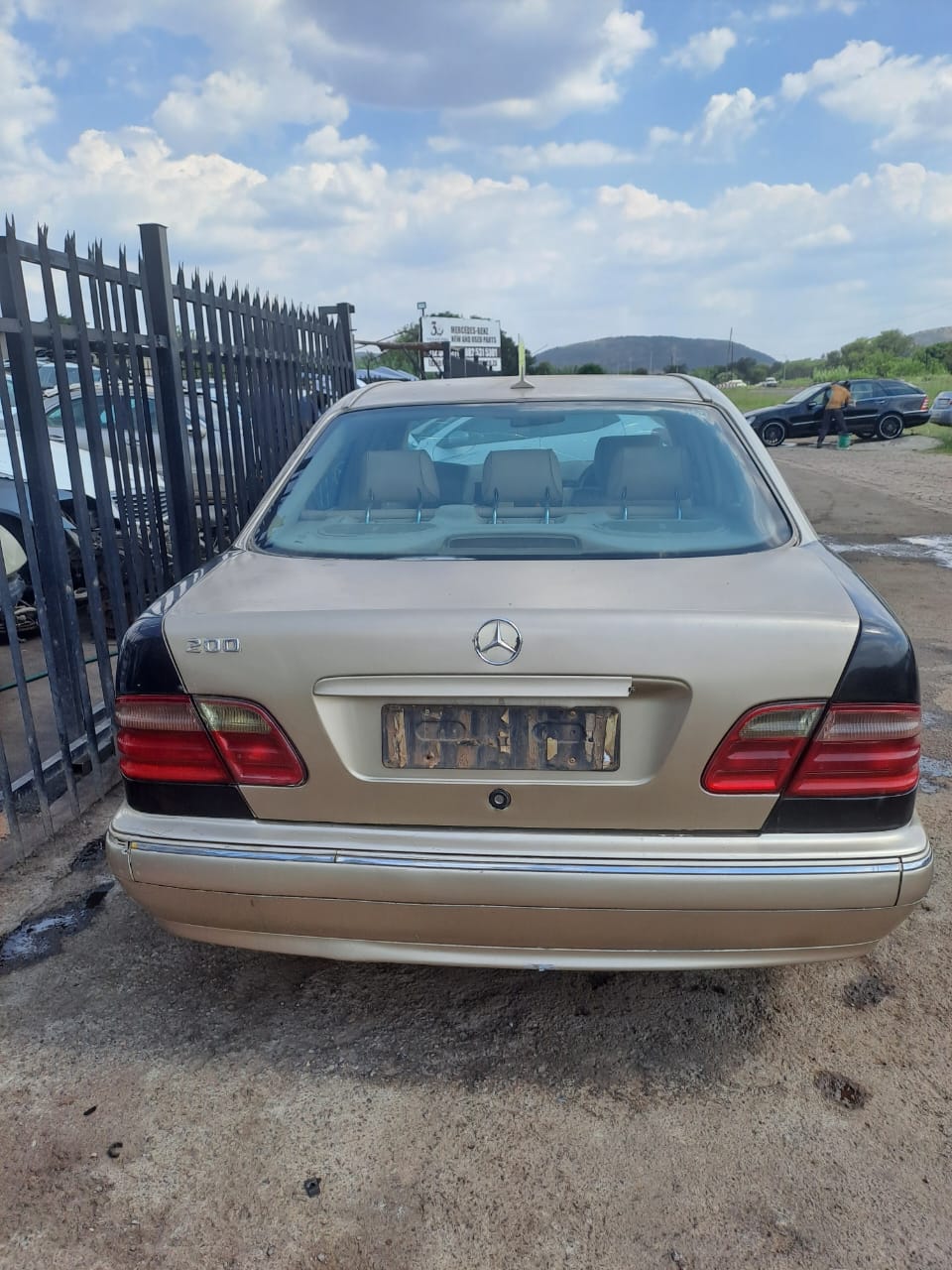 W210 E200 KOMPRESSOR available for stripping parts - Private Seller W210 E200 KOMPRESSOR available for stripping parts - Private Seller