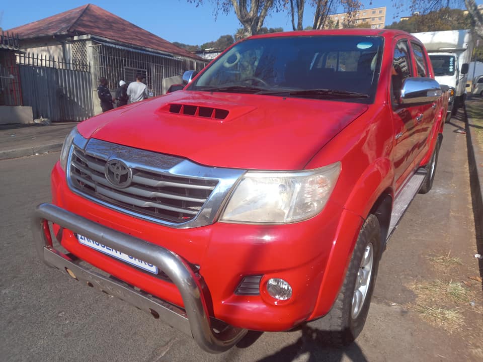 2007 TOYOTA HILUX 3.0 D4D DIESEL ENGINE, DOUBLE CAB, MANUAL, RED COLOR, MILEAGE 105000KMS