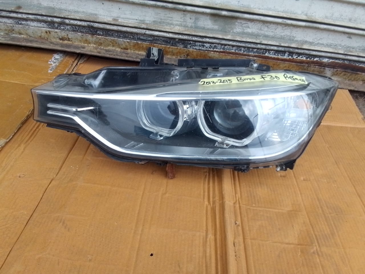 (2013-2015) BMW 3.SERIES F30 PREFACE LEFT SIDE XENON HEADLIGHT FOR SALE - Private Seller (2013-2015) BMW 3.SERIES F30 PREFACE LEFT SIDE XENON HEADLIGHT FOR SALE - Private Seller