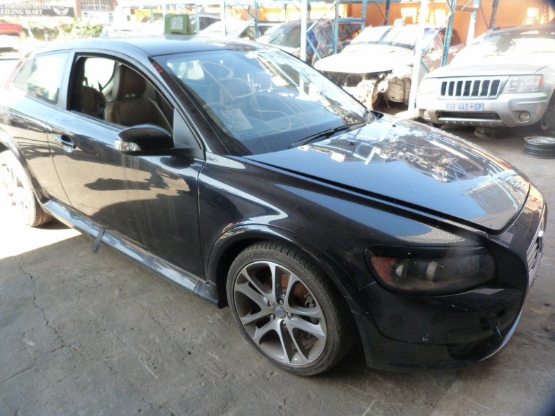 STRIPPING Volvo C30 T5 Manual - 2007 - Private Seller STRIPPING Volvo C30 T5 Manual - 2007 - Private Seller