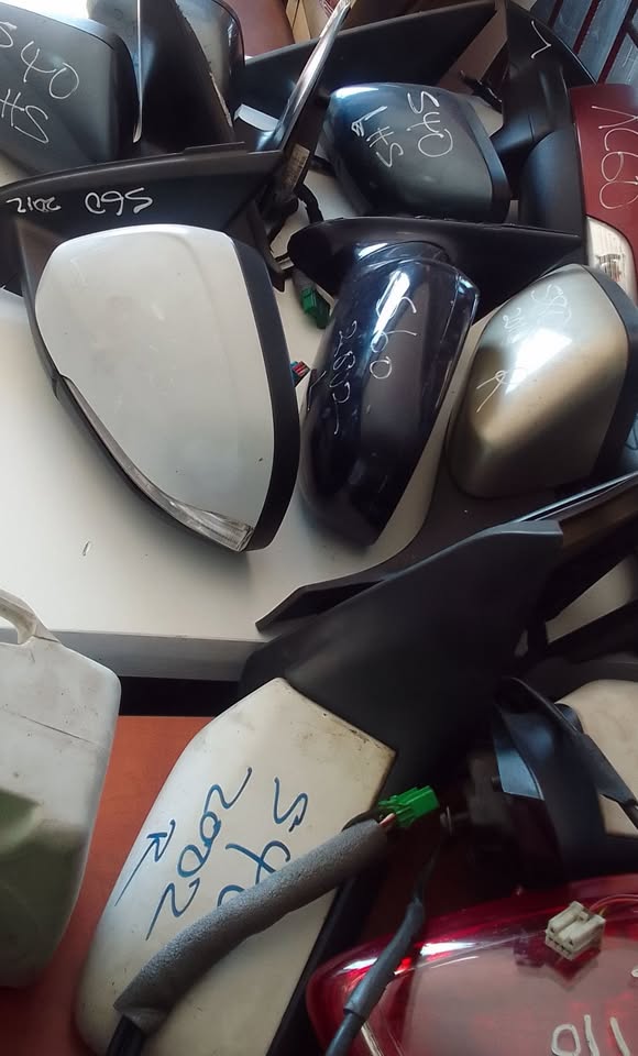 Volvo Mirrors For Sale! Delivery Offered Countrywide! - Private Seller