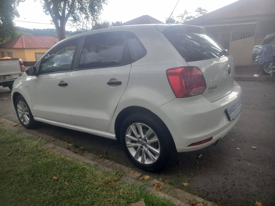 2022 VW POLO VIVO HATCHBACK 1.4 Petrol, Manual Transmission, White Color, Mileage 80000km,