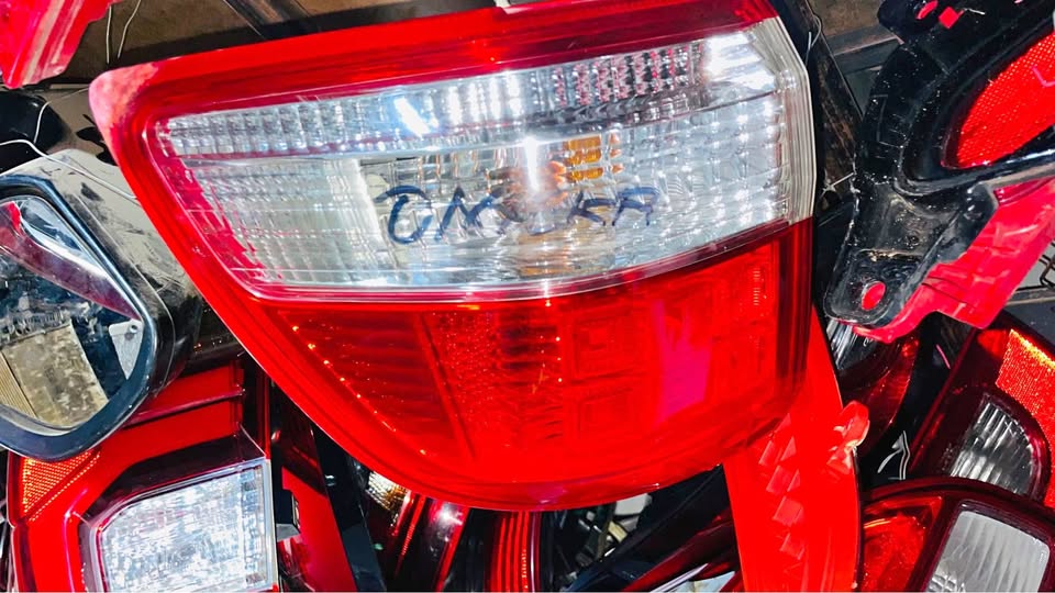 Toyota Fortuner taillight - Private Seller Toyota Fortuner taillight - Private Seller