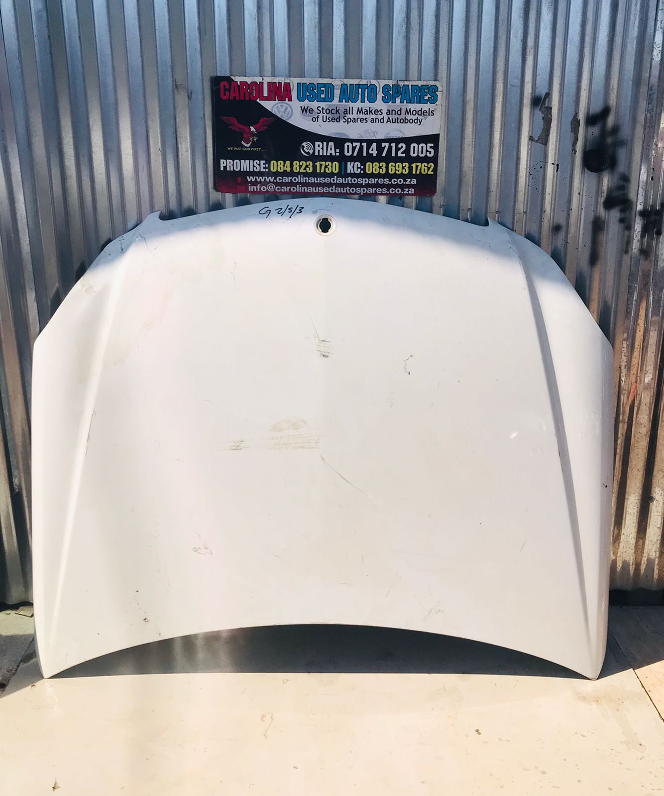 Mercedes Benz W204 C-Class facelift bonnet - Private Seller Mercedes Benz W204 C-Class facelift bonnet - Private Seller