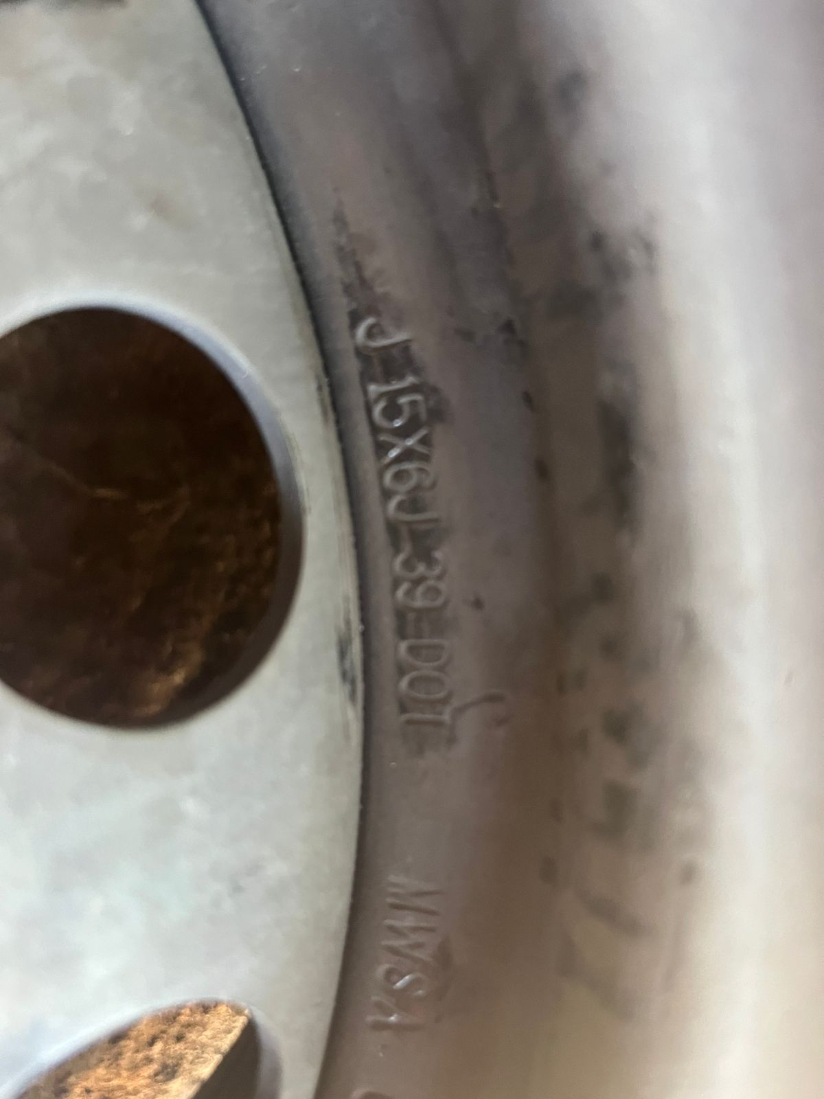 15 Inch Toyota Rims with Hub aps - Private Seller 15 Inch Toyota Rims with Hub aps - Private Seller
