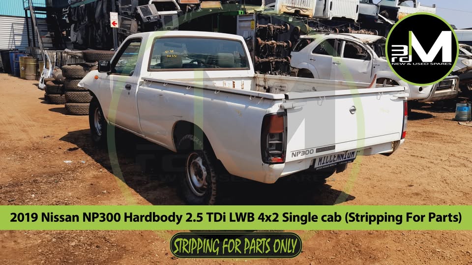 2019 NISSAN NP300 HARDBODY 2.5 TDi LWB 4x2 SINGLE CAB (STRIPPING FOR PARTS)