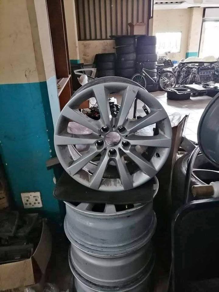 Bmw F 10 Original set of rims 18inch - Private Seller