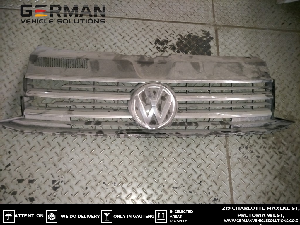Volkswagen transporter t6 front grill used replacement for sale - Private Seller