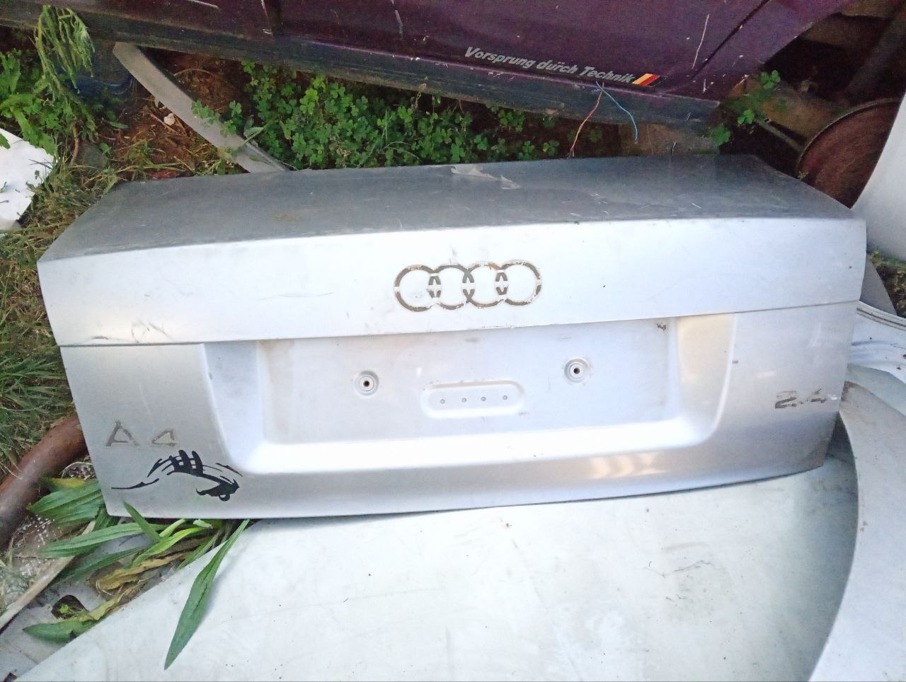 Audi A4 2002 silver bot lid 2.4 - Private Seller Audi A4 2002 silver bot lid 2.4 - Private Seller