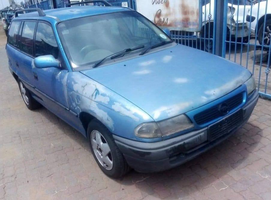 Opel Astra estate 1.6 full injector stripping for parts @ circle 7 used parts