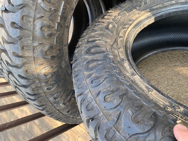Tyres 285/65/18 Nitto - Private Seller