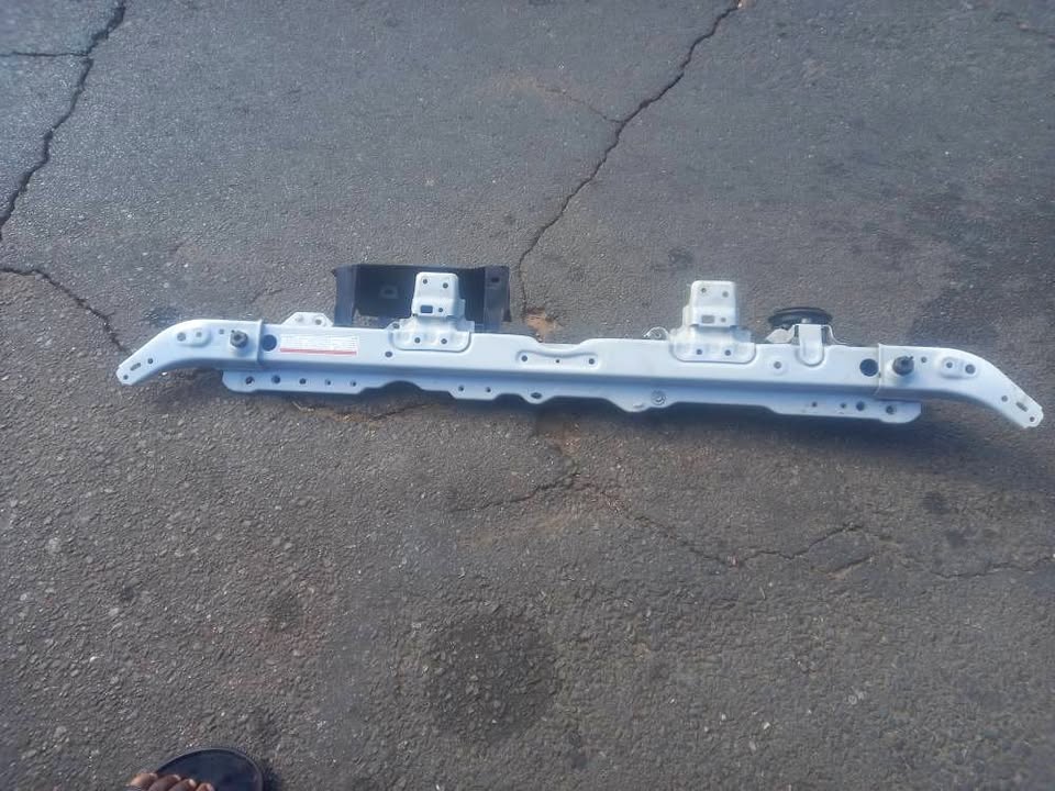 Toyota Corolla Radiator upper Support panel Fits specific models such as the Toyota Corolla, Virtz R - Private Seller Toyota Corolla Radiator upper Support panel Fits specific models such as the Toyota Corolla, Virtz R - Private Seller