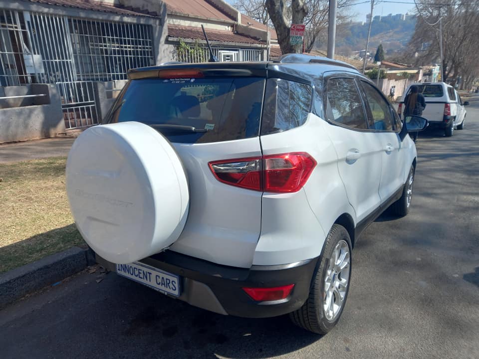 2021 FORD ECOSPORT TITANIUM 1.0 ENGINE PETROL, AUTOMATIC, KEYLESS, WHITE COLOR, 22000KMS