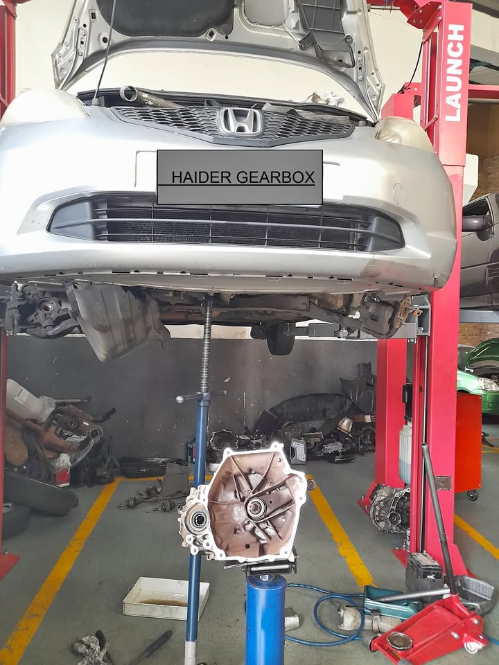 HONDA AUTO GEARBOX FOR SALE - Private Seller HONDA AUTO GEARBOX FOR SALE - Private Seller