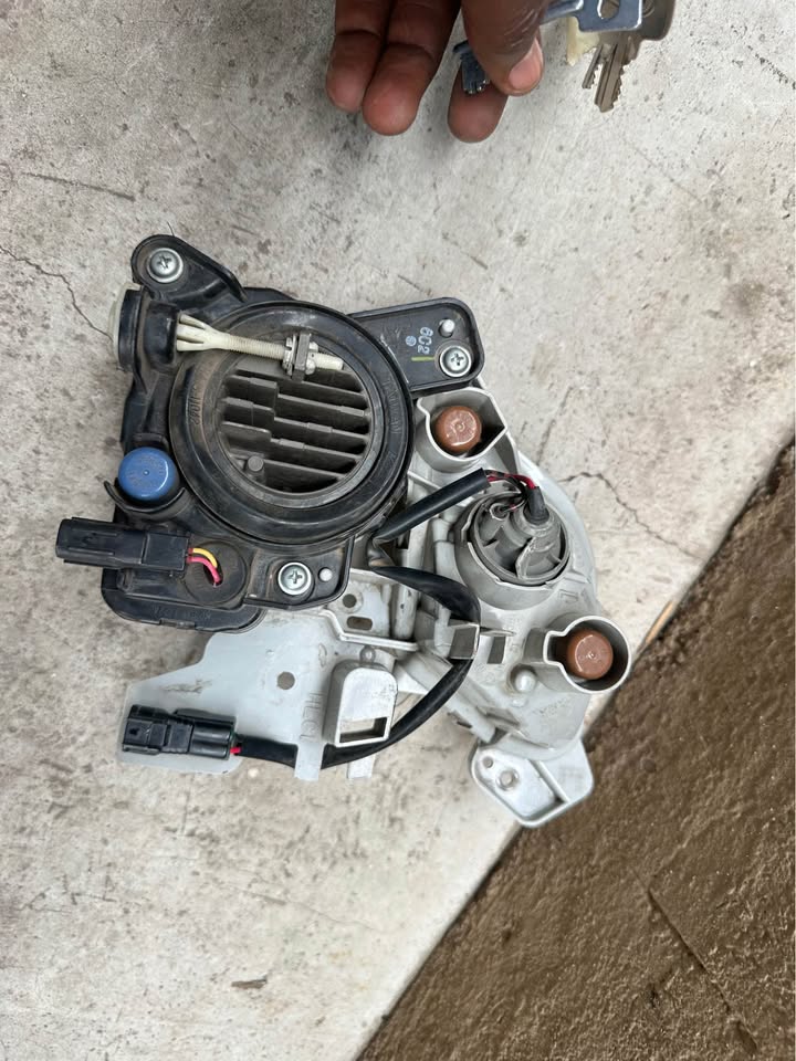 Mazda cx3 left side fog light with indicator - Private Seller Mazda cx3 left side fog light with indicator - Private Seller