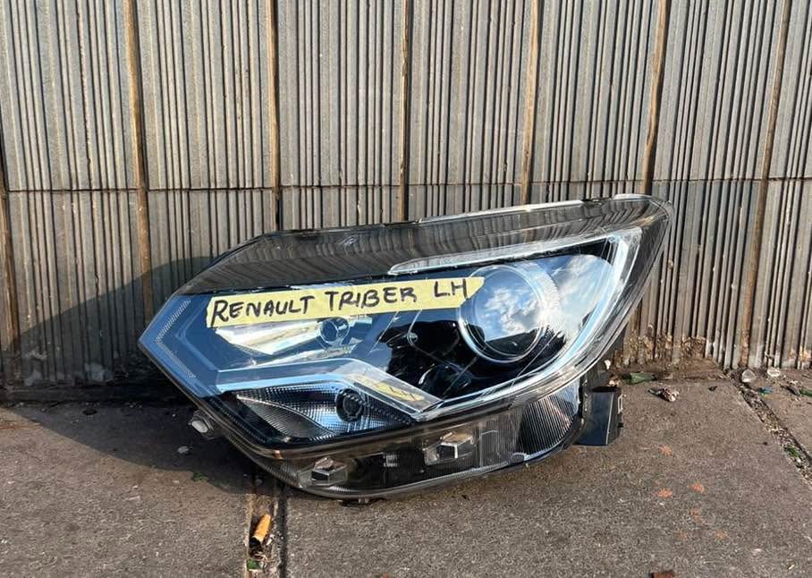 Renault Triber headlight - Private Seller Renault Triber headlight - Private Seller