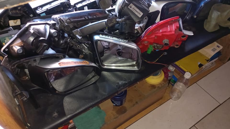 Bmw and Mercedes Mirriors contact for price - Private Seller