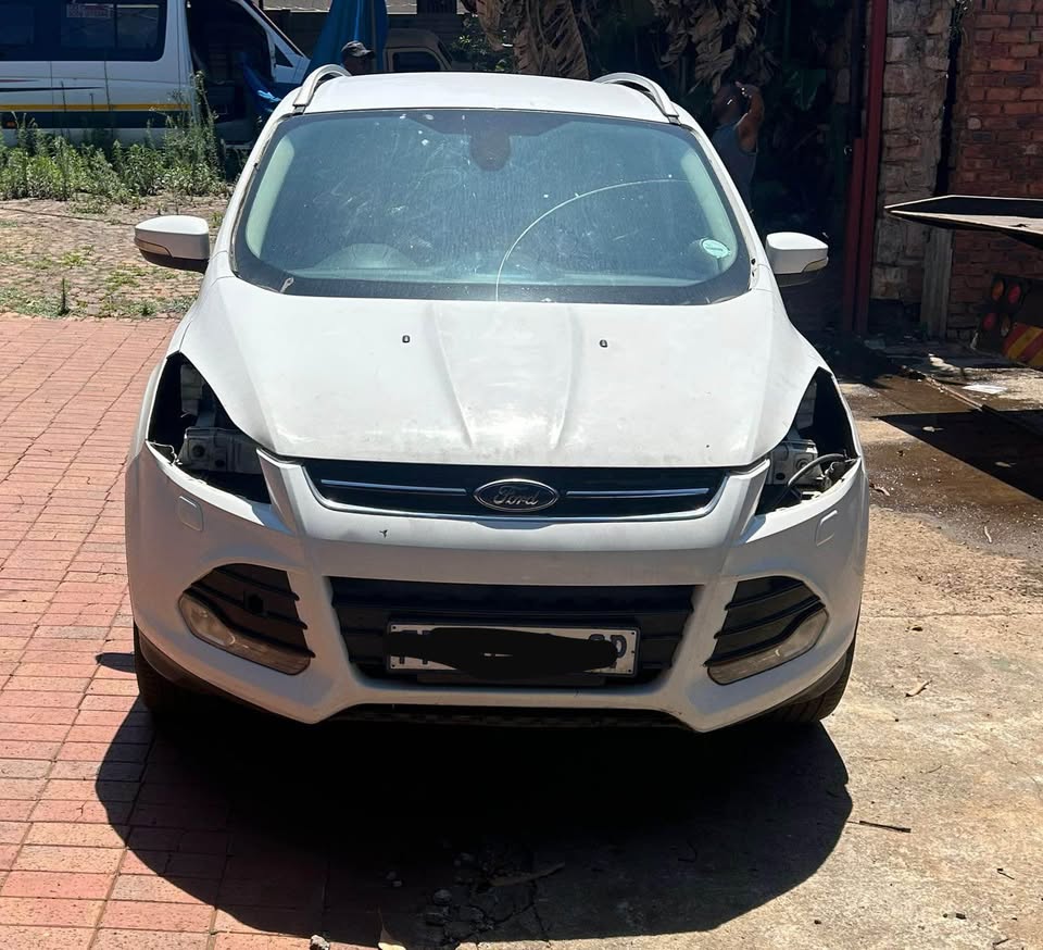 FORD KUGA AUTO FOR SPARES - Private Seller FORD KUGA AUTO FOR SPARES - Private Seller