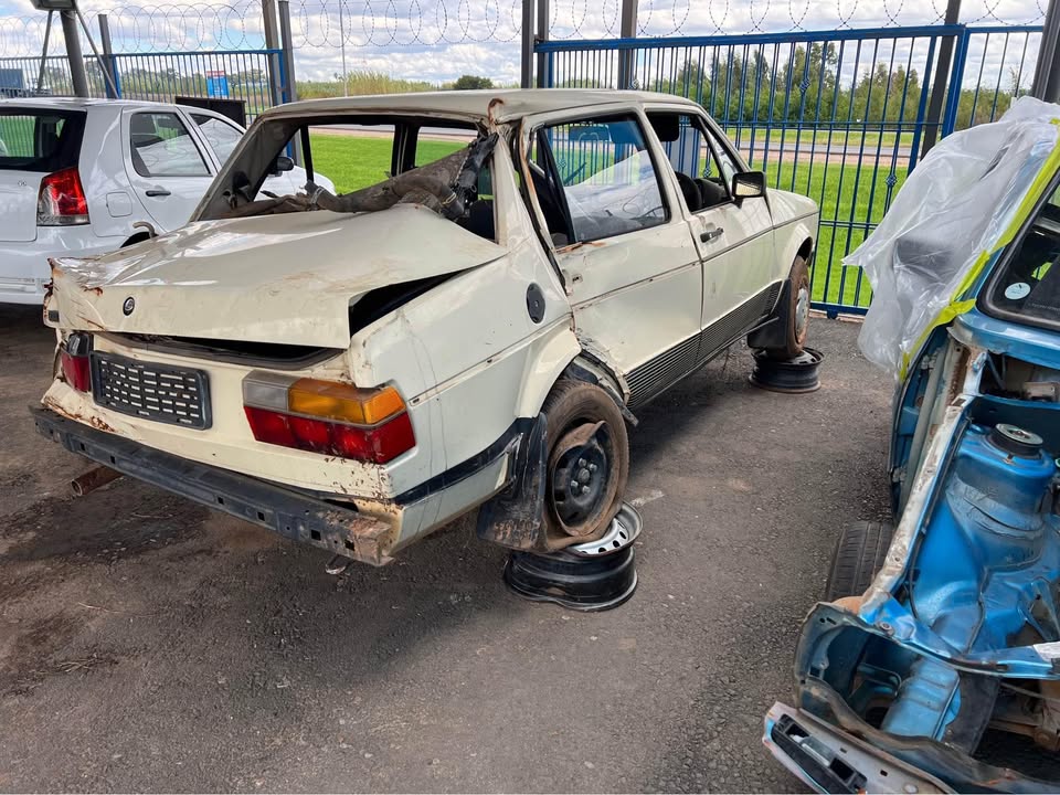 Vw fox STRIPPING FOR SPARES