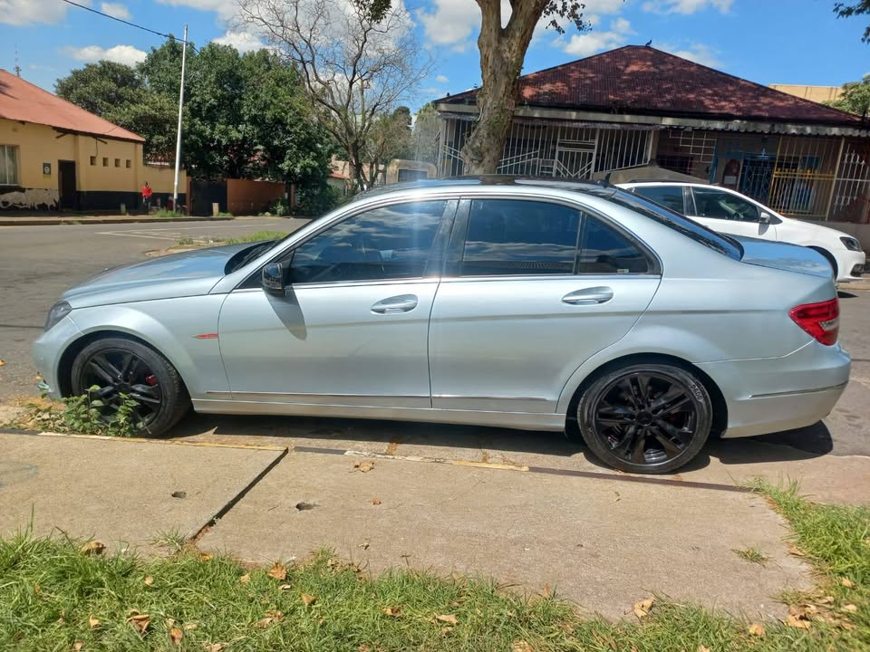 Used Mercedes-Benz C-Class C200 AMG Line auto - Private Seller Used Mercedes-Benz C-Class C200 AMG Line auto - Private Seller