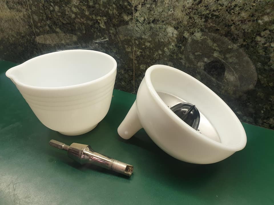 Collectible Vintage White Hamilton Beach mixer