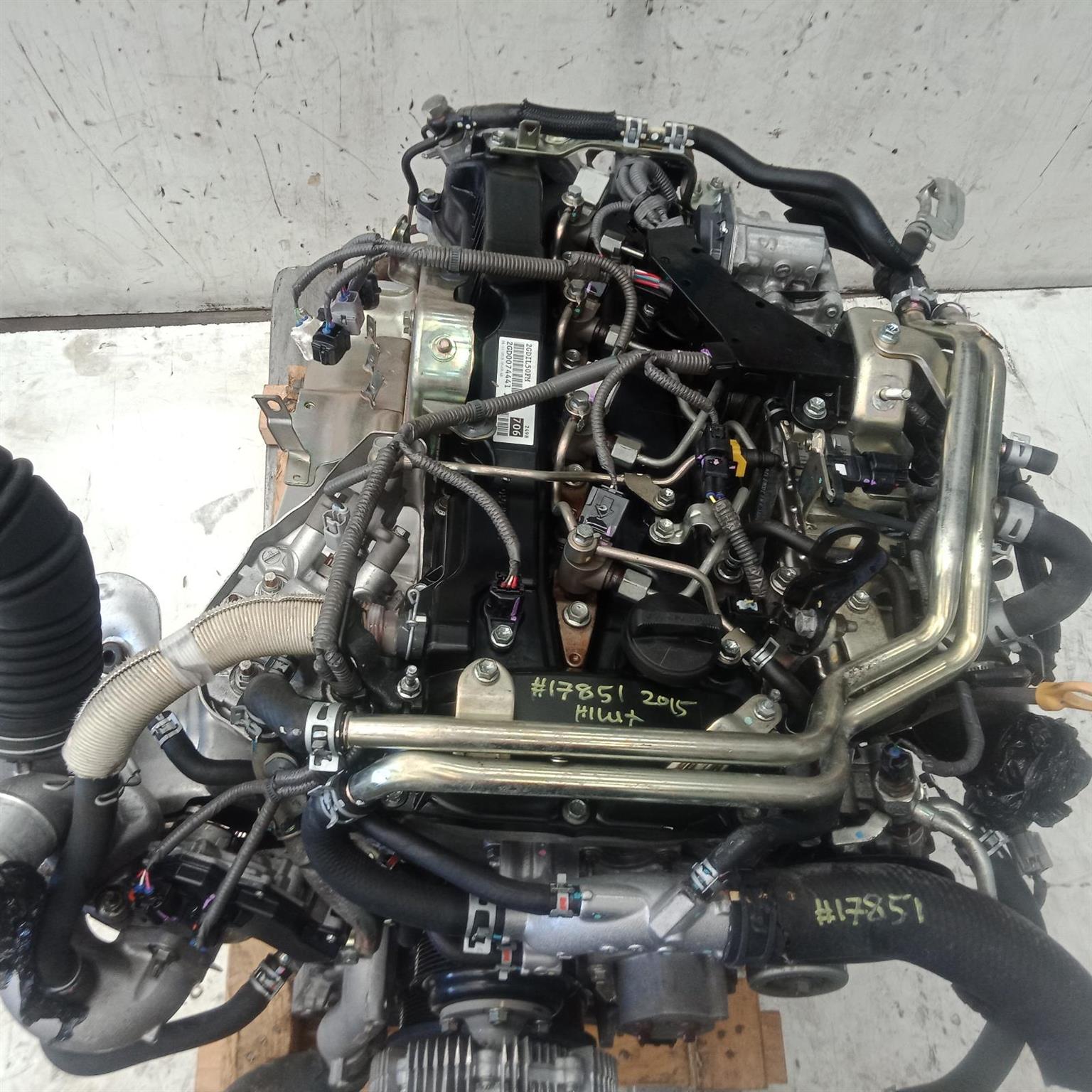 USED TOYOTA HILUX 2.4 DIESEL 2GD-FTV ENGINE FOR SALE. - Private Seller