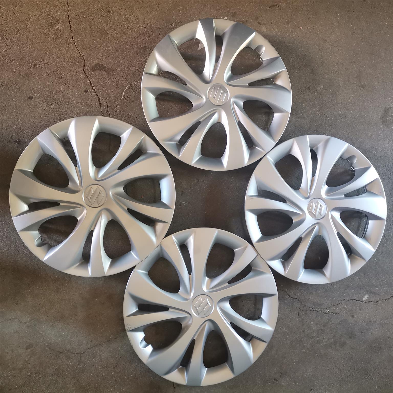 Full Set Of 14 Inch Suzuki Hubcaps/Wheelcovers Available For Sale. - Private Seller
