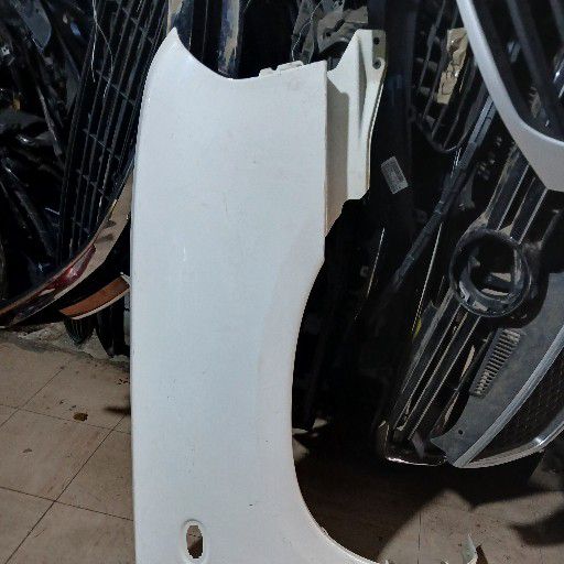Nissan np300 fender - Private Seller Nissan np300 fender - Private Seller