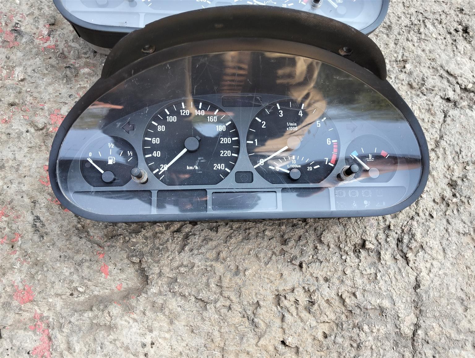 BMW (3 series) E46 speedometer 2 in stock - Private Seller BMW (3 series) E46 speedometer 2 in stock - Private Seller