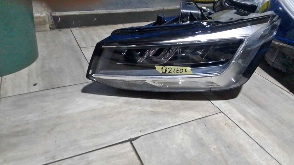 Audi Q2 LED HEADLIGHTS - Private Seller Audi Q2 LED HEADLIGHTS - Private Seller