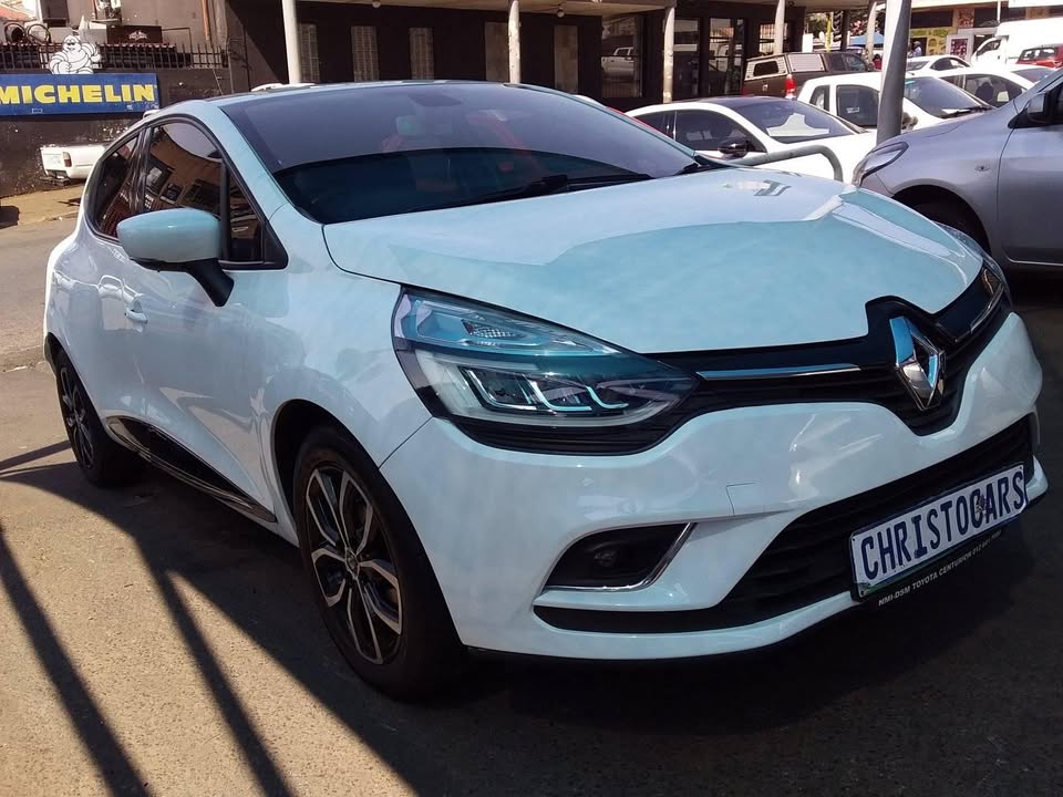 2018 model Renault Clio hatchback